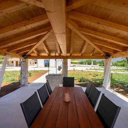 Roti With Pool And Sauna